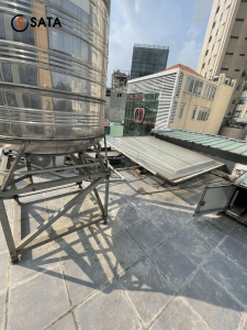 Hiện trạng sân thượng trước khi sửa chữa